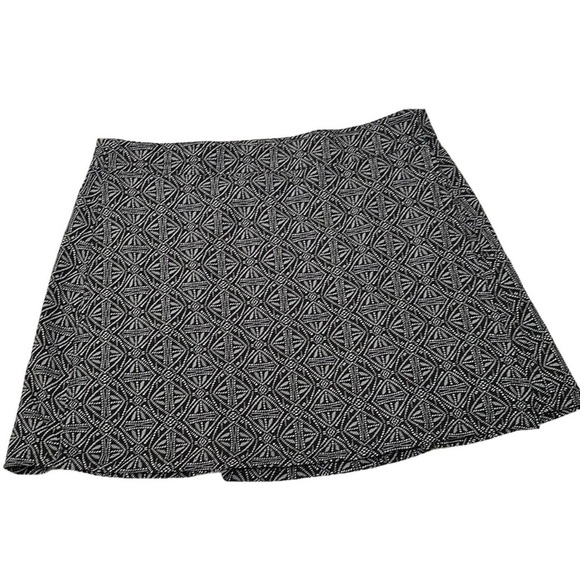 Rip Skirt Dresses & Skirts - Rip Skirt Hawaii, Size M, Black Pearl Batik